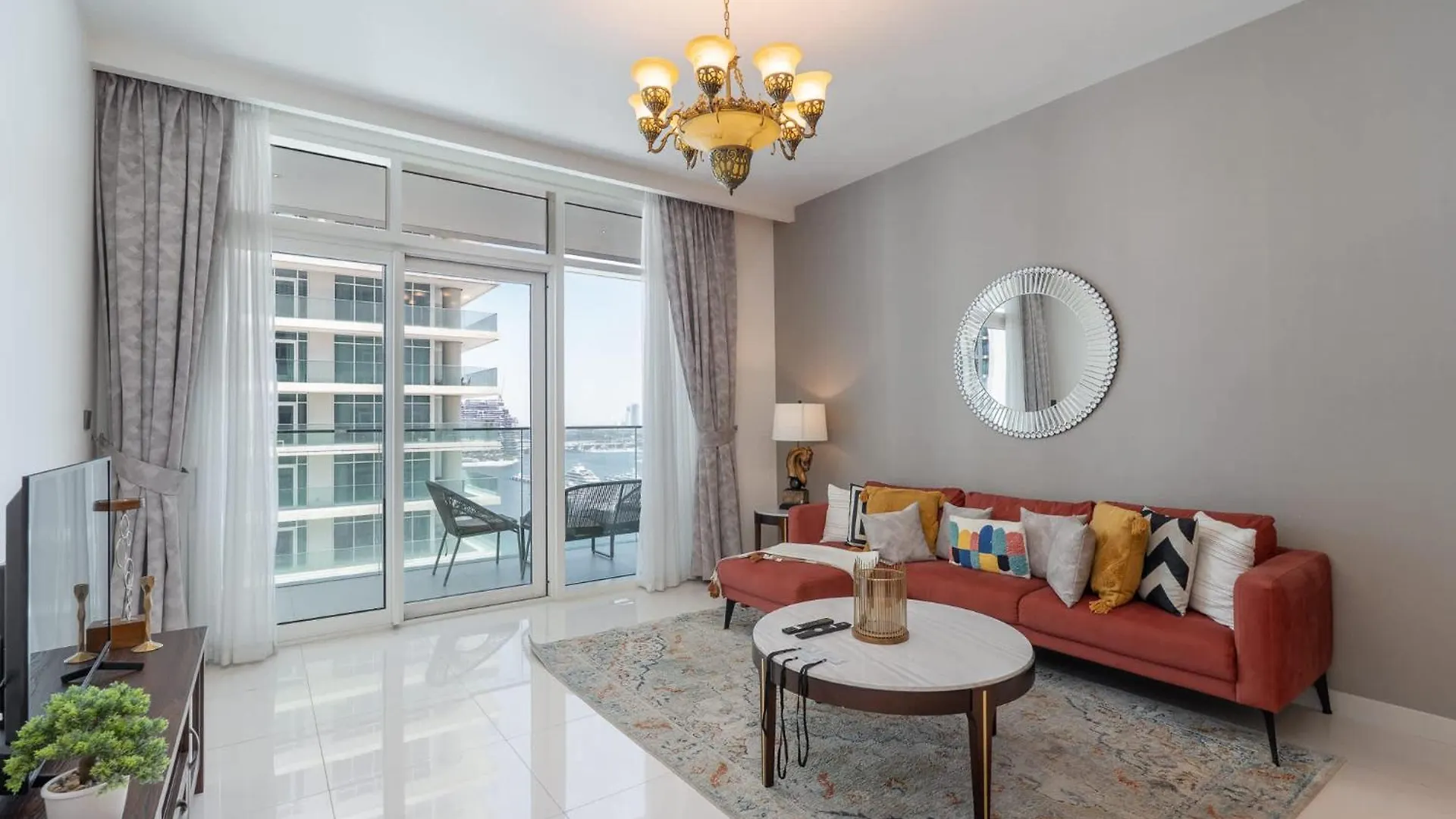 2 Bedroom In Emaar Beachfront With Beautiful Views Dubai