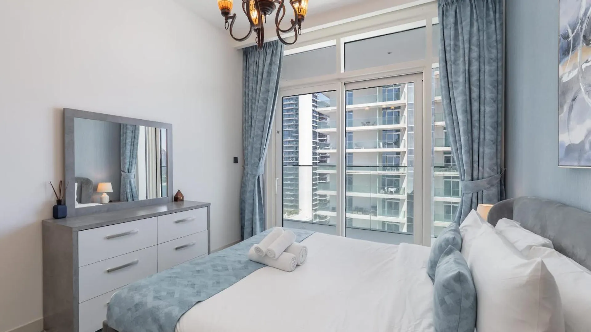 Apartment 2 Bedroom In Emaar Beachfront With Beautiful Views Dubai United Arab Emirates