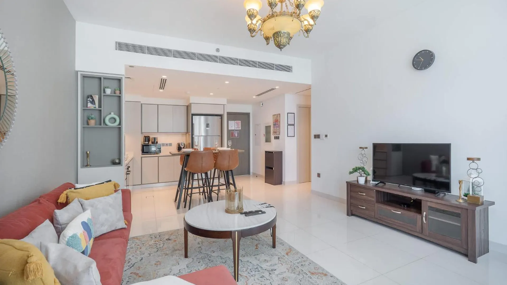 2 Bedroom In Emaar Beachfront With Beautiful Views location